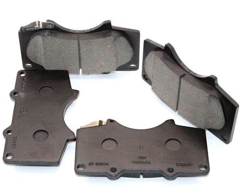28BK149 Pièces automobiles silencieuses Plaquette de frein à formule céramique pour Toyota Hilux Revo 04465-0K360